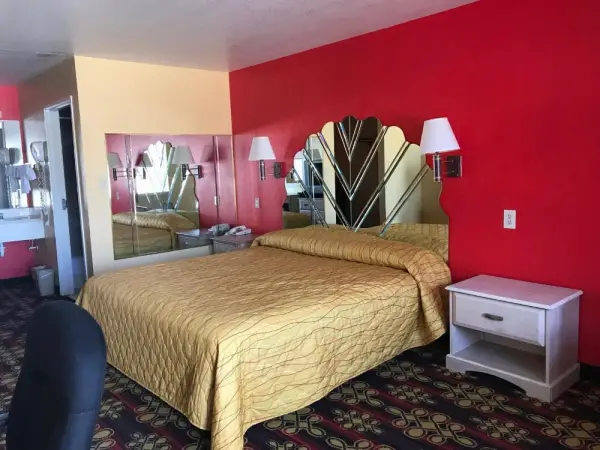 Heights Inn 10