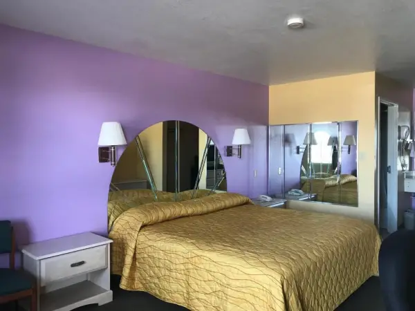 Heights Inn 5